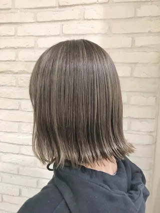 ショート カラー 大平 美沙のヘアスタイル