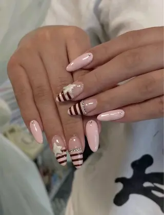 ネイル Yuna NAILSのネイルデザイン