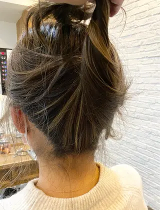 セミロング カラー 髪質改善推し 巽のヘアスタイル