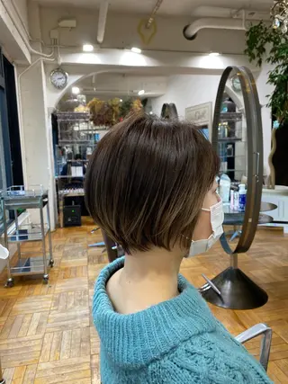 ショート カラー 髪質改善　ボブ 外ハネボブ　白間　光のヘアスタイル