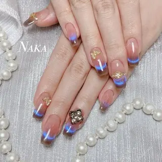 ネイル 🦋 Queenieのネイルデザイン