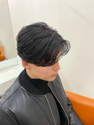 パーマ メンズ フェザーパーマメンズ ピンパーマ京都駅前のヘアスタイル