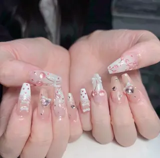 ネイル Lyna 池袋のネイルデザイン