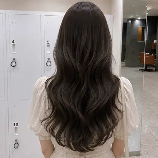 ロング パーマ 艶髪/韓国風パーマ 矢澤涼夏のヘアスタイル