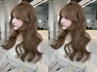 ロング 🎀ダブルカラー/ 透明感カラー/翼🎀のヘアスタイル