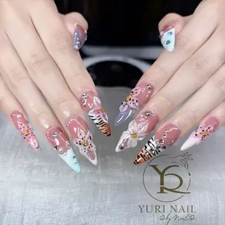 ネイル YURI Nail NARITAのネイルデザイン