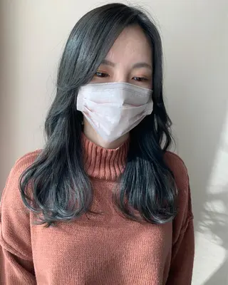 ロング カラー hubhair レイヤー/透明感のヘアスタイル