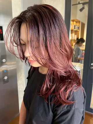 カラー 🍎ブリーチカラー 🍎KUREA🍎のヘアスタイル