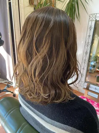 ミディアム カラー 石井 佑樹のヘアスタイル