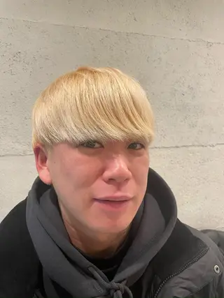 ミディアム 藤井 響のヘアスタイル