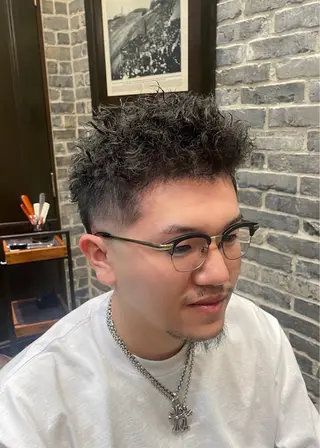 ショート パーマ メンズ カット無料 長利愛花のヘアスタイル