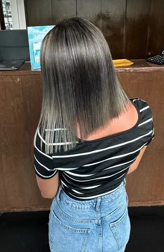 ミディアム 桝田 友美のヘアスタイル