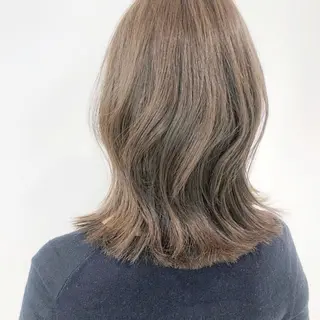 ミディアム カラー ヘアアレンジ KONOMI スタイリストのヘアスタイル