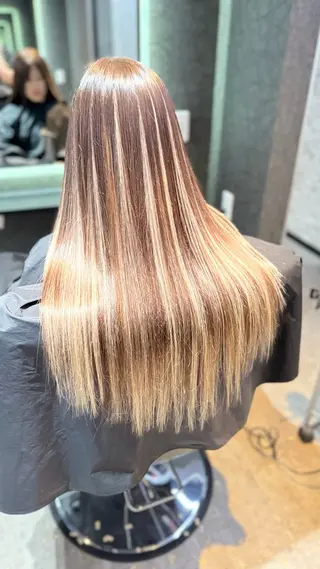ロング カラー JADE 💎 Yukiのヘアスタイル