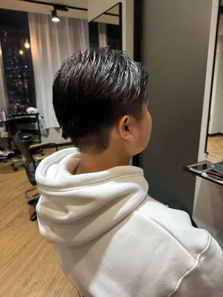 メンズ 檜谷 晴　顔周りカットのヘアスタイル