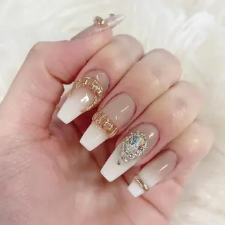 ロング ネイル Y. Sのネイルデザイン