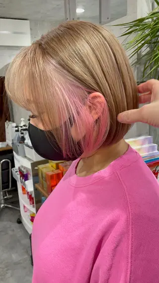 ショート カラー ウルフ/デザイン/ 大阪/タカハシユウキのヘアスタイル