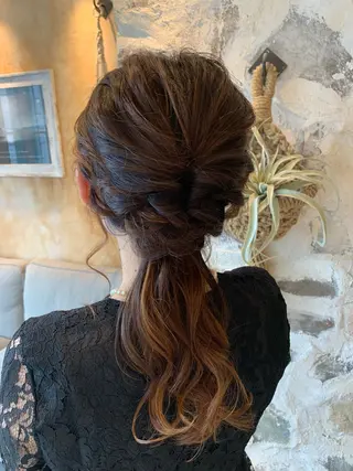 ロング カラー ヘアアレンジ 塚本 昂のヘアスタイル