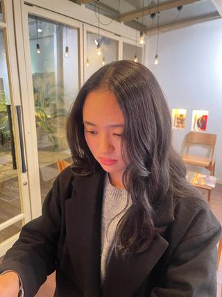 ロング カラー くいた あやなのヘアスタイル