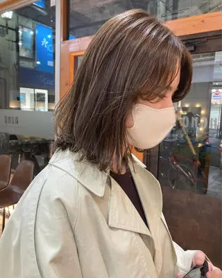 ミディアム カラー 金子 歩実のヘアスタイル