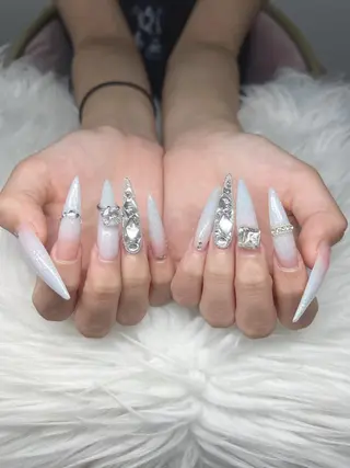 ネイル Lee Nailsのネイルデザイン