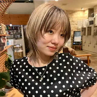 ショート たおちゃん／レイヤー ／透明感カラーのヘアスタイル