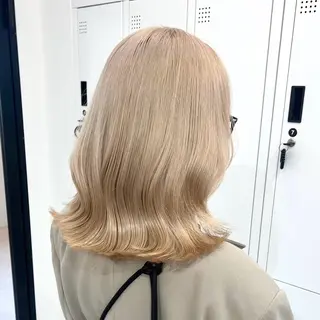 ミディアム カラー ダメージレスブリーチ RIKU🎨のヘアスタイル