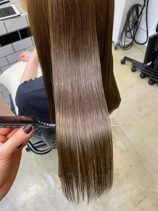 セミロング カラー 顔まわりカット✨艶髪 ✨髪質改善✨伴響佳のヘアスタイル