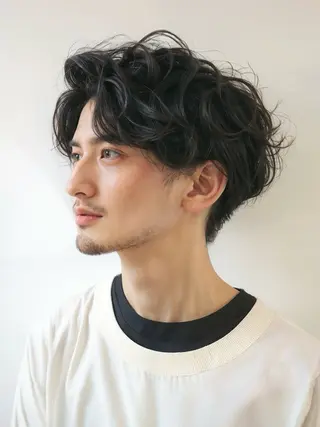 ミディアム カラー パーマ メンズ ハイライト、レイヤー カット/西梅田/中西のヘアスタイル