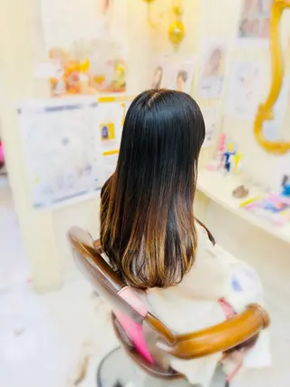 ロング 菅沼 美咲のヘアスタイル