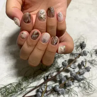ネイル MIORA︎ マツエク×ネイルのネイルデザイン