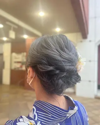 ショート ヘアアレンジ ERINA 🤍のマツエク・マツパデザイン
