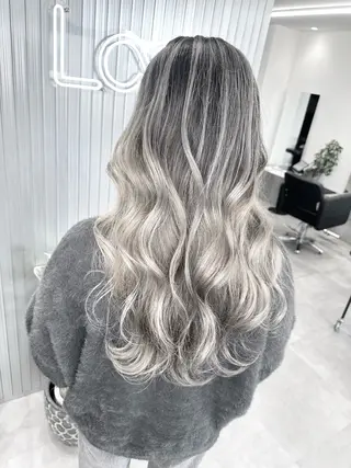 ロング カラー LOOP hairのヘアスタイル