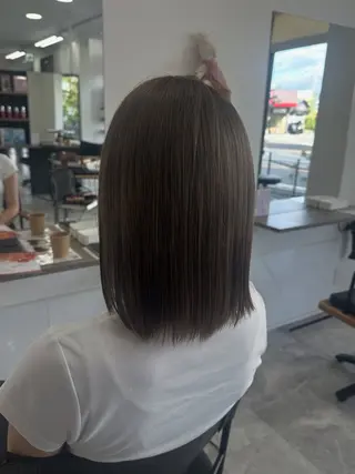 ミディアム 𝑴𝒐𝒓𝒊 /髪質改善/艶髪🖤のヘアスタイル