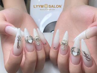 ネイル LYYM Salon Miraのネイルデザイン