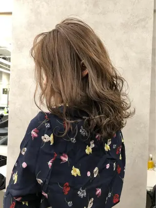 ミディアム カラー ヘアアレンジ 💞あざと可愛い💞 児玉大地のヘアスタイル