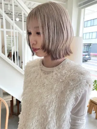 ショート カラー 林 千聖のヘアスタイル