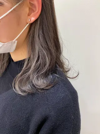 セミロング カラー レイヤーカット/ ハイライト 千咲季のヘアスタイル