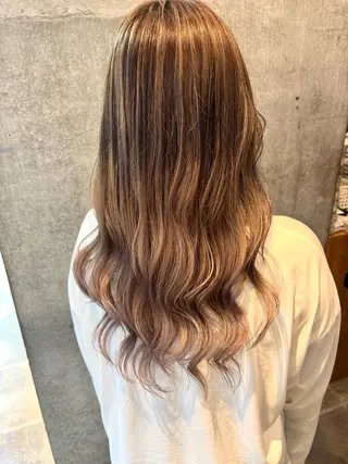 セミロング カラー 🌼ハイライト透明感 🌼maiのヘアスタイル