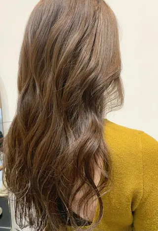 ミディアム カラー ヘアアレンジ REONA🪽✨薬院 レイヤーカット🫧のヘアスタイル