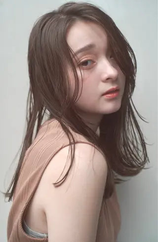 ロング カラー レイヤーカット 赤み消し　店長/大和のヘアスタイル