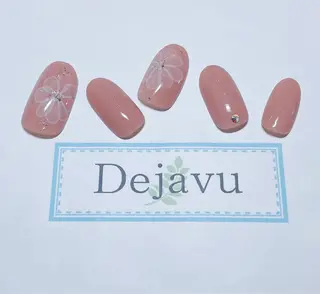 ネイル Nail salon Dejavu 🌿のネイルデザイン