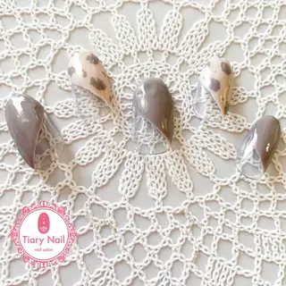 ネイル tiarynail K K🐼のネイルデザイン