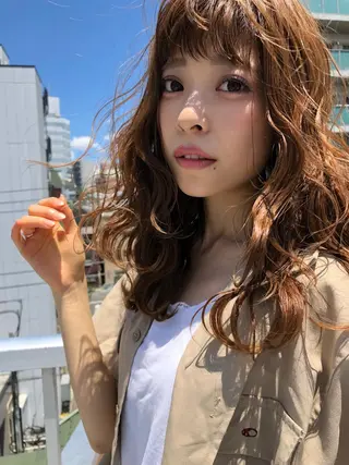 ロング カラー パーマ 顔周りレイヤーカット ブリーチminamiのヘアスタイル
