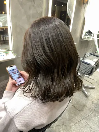ミディアム カラー パーマ ヘアアレンジ くびれレイヤー/艶 カラー　MADOKAのヘアスタイル