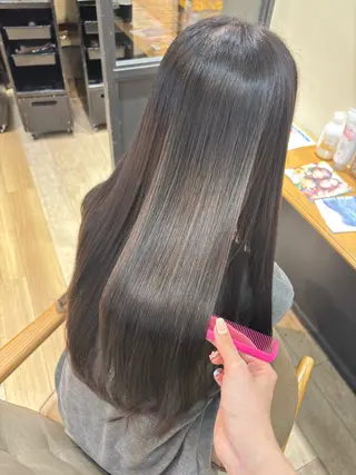 ロング Karin／ レイヤーブリーチ🥀のヘアスタイル