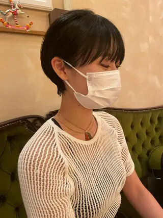 ショート 白髪ぼかしハイライト 脱白髪染めのヘアスタイル