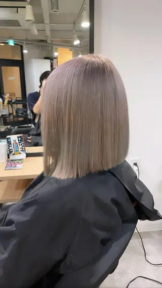 ミディアム カラー 難波ブリーチカラー 伊藤洋輝のヘアスタイル
