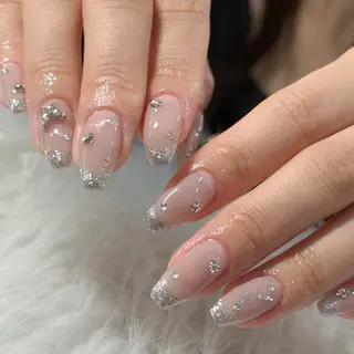 ネイル LAVISH nanamiのネイルデザイン