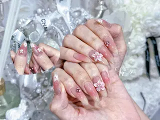ネイル ✨Nailsalon Vi+✨のネイルデザイン